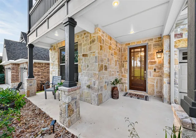 Photo 3 of Single family home for sale at 12469 Pebble View Dr, Conroe, TX 77304 | MLS# 40151561 | Listing updated on 2026-09-18