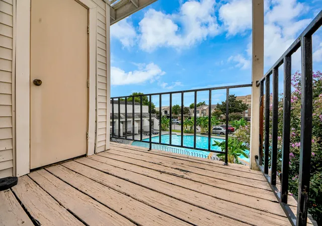 Photo 1 of Condo for sale at 3708 Woodchase Dr #68, Houston, TX 77042 | MLS# 31674230 | Listing updated on 2026-09-19