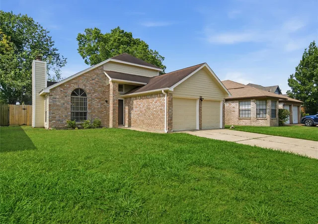 Photo 2 of Single family home for sale at 13307 Cape Province Dr, Houston, TX 77083 | MLS# 82154587 | Listing updated on 2026-09-22
