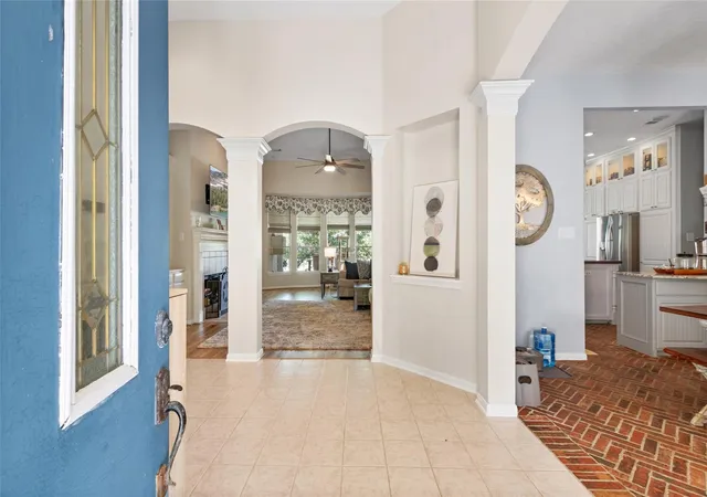 Photo 3 of Single family home for sale at 111 County Rd 932, Alvin, TX 77511 | MLS# 44885229 | Listing updated on 2026-09-16