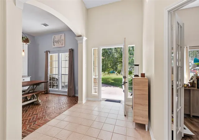 Photo 4 of Single family home for sale at 111 County Rd 932, Alvin, TX 77511 | MLS# 44885229 | Listing updated on 2026-09-16