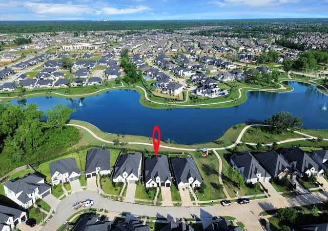 Photo 2 of Sale Pending at 1631 Delta Oaks Dr, Missouri City, TX 77459 | MLS# 51216616 | Listing updated on 2026-09-15
