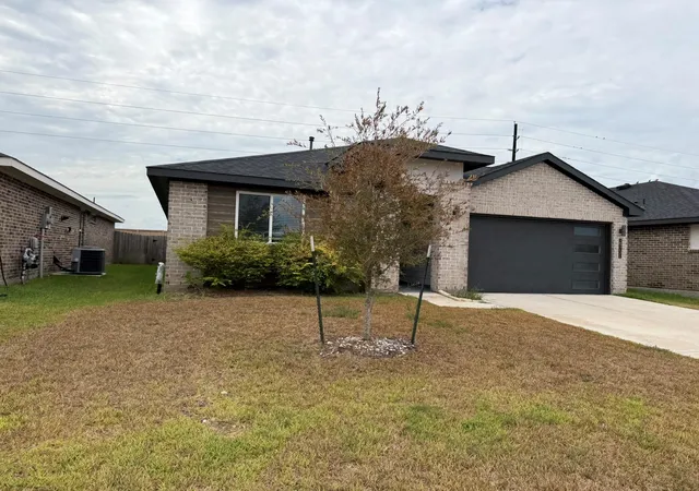 Photo 3 of Single family home for sale at 29731 Cayenne Cir, Katy, TX 77494 | MLS# 72825339 | Listing updated on 2026-09-04