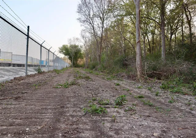 Photo 3 of Land for sale at 0 Hanna St, Houston, TX 77028 | MLS# 10981515 | Listing updated on 2026-09-07