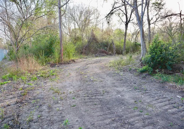 Photo 3 of Land for sale at 0 Hanna St, Houston, TX 77028 | MLS# 10981515 | Listing updated on 2026-09-07
