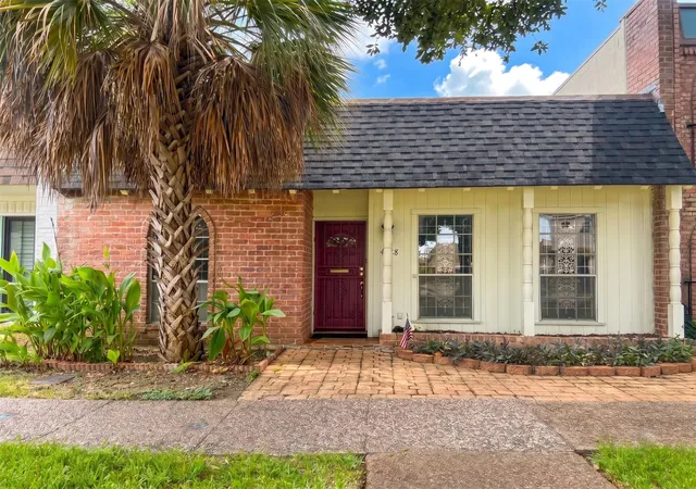 Townhouse for sale at 4128 Meyerwood Dr, Houston, TX 77025 | MLS# 69338102
