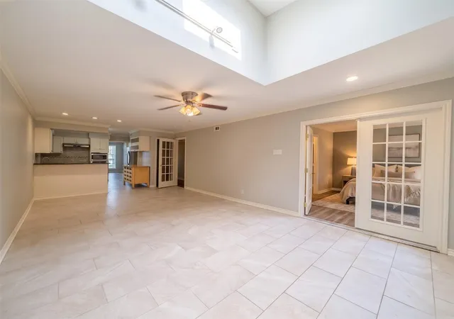 Photo 3 of Townhouse for sale at 4128 Meyerwood Dr, Houston, TX 77025 | MLS# 69338102 | Listing updated on 2026-09-21