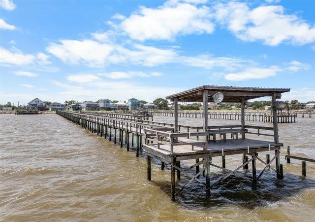 Photo 3 of Single family home for sale at 645 3rd Street, Dickinson, TX 77539 | MLS# 8604080 | Listing updated on 2026-09-13