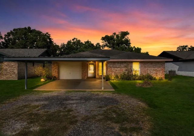 Photo 1 of Sale Pending at 1438 W Palm Dr, Winnie, TX 77665 | MLS# 90668011 | Listing updated on 2026-09-27