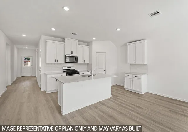Photo 3 of Single family home for sale at 252 Golden Eagle, New Waverly, TX 77358 | MLS# 81090786 | Listing updated on 2026-09-17