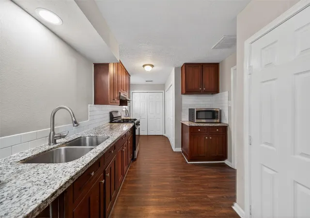 Photo 2 of Single family home for sale at 1107 Christine St, Houston, TX 77017 | MLS# 88342458 | Listing updated on 2026-09-11