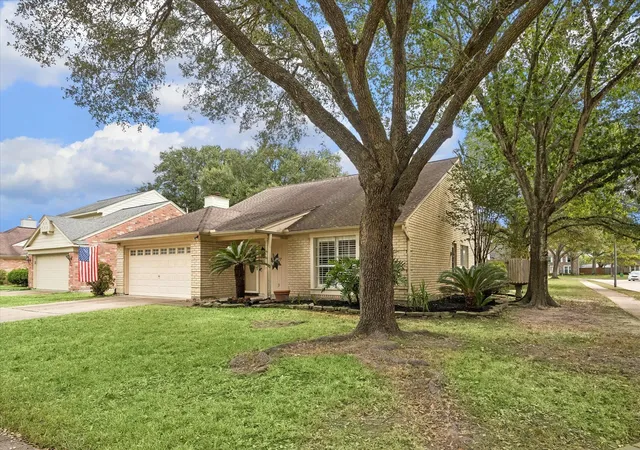 Photo 3 of Single family home for sale at 1527 Park Birch Ln, Katy, TX 77450 | MLS# 46924667 | Listing updated on 2026-09-17