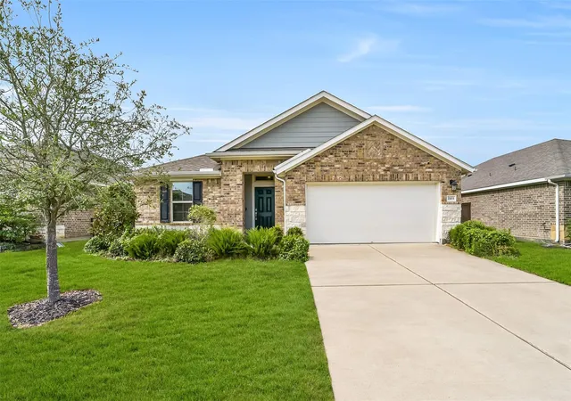 Photo 1 of Single family home for sale at 2103 Brisa Ln, Baytown, TX 77523 | MLS# 53921686 | Listing updated on 2026-09-12