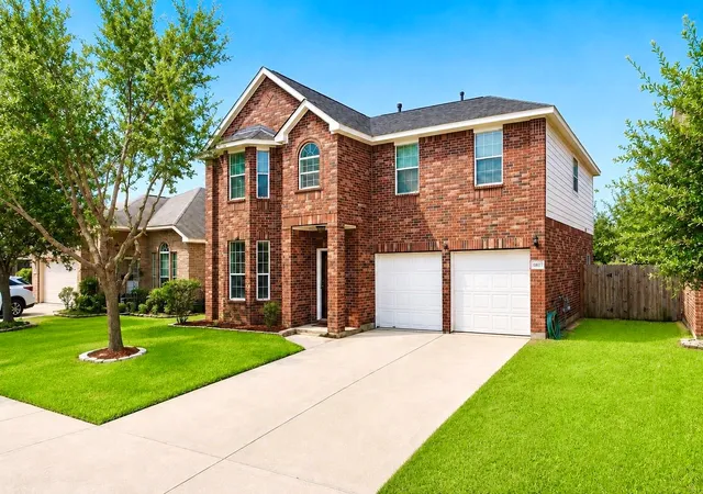 Photo 3 of Single family home for sale at 10750 Marigold Glen Way, Houston, TX 77034 | MLS# 96486677 | Listing updated on 2026-09-21