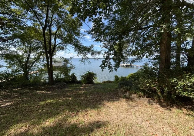 Photo 2 of Sale Pending at 20878 Bay Shore Dr, Flint, TX 75762 | MLS# 11903609 | Listing updated on 2026-10-02