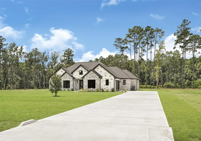 Photo 1 of Single family home for sale at 15020 Tybee Ln, Conroe, TX 77306 | MLS# 95549334 | Listing updated on 2026-09-12