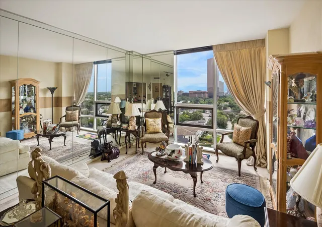 Photo 2 of Condo for sale at 5110 San Felipe St W #111W, Houston, TX 77056 | MLS# 59685313 | Listing updated on 2026-10-02
