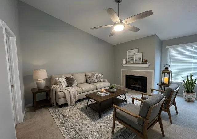 Photo 4 of Condo for sale at 14600 Fonmeadow Dr #1000, Houston, TX 77035 | MLS# 21061024 | Listing updated on 2026-09-15