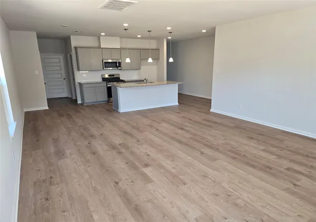 Photo 3 of Single family home for sale at 2839 Wind Cave Ln, Iowa Colony, TX 77583 | MLS# 65223260 | Listing updated on 2026-09-08