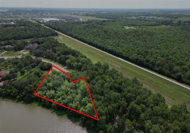 Photo 2 of Land for sale at 8630 Thornberry Holw Ct, Missouri City, TX 77459 | MLS# 18474915 | Listing updated on 2026-08-31