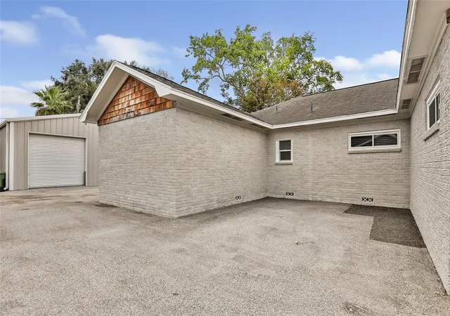 Photo 36 of Single family home for sale at 103 W Barrow St, Dayton, TX 77535 | MLS# 26900073 | Listing updated on 2026-09-05