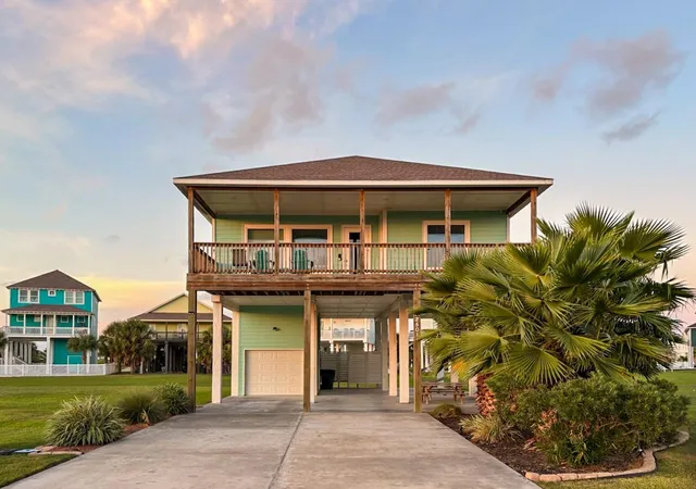 Photo 1 of Single family home for sale at 25011 Sausalito Dr, Galveston, TX 77554 | MLS# 62499374 | Listing updated on 2026-09-11