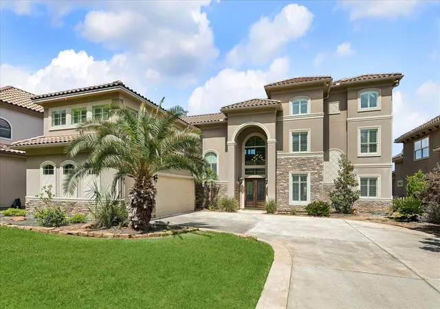 Photo 2 of Mansion for sale at 14710 Paradise Oak Dr, Montgomery, TX 77356 | MLS# 26291024 | Listing updated on 2026-09-17