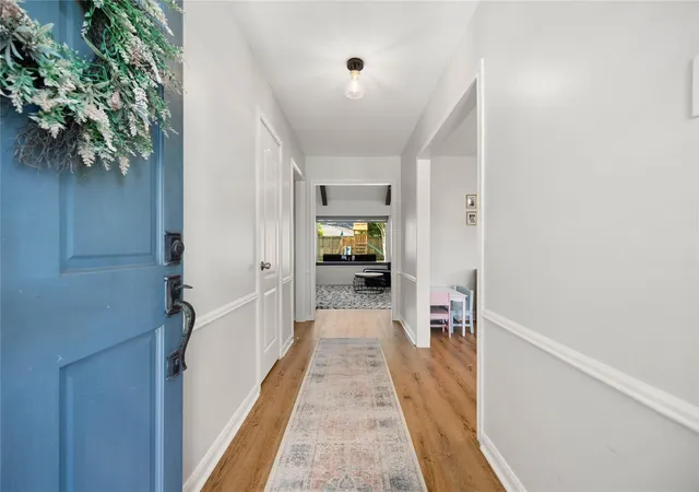 Photo 4 of Single family home for sale at 14511 Chadbourne Dr, Houston, TX 77079 | MLS# 3100784 | Listing updated on 2026-09-13