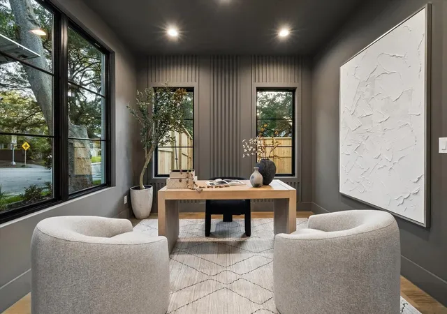Photo 2 of Single family home for sale at 2250 Bartlett St, Houston, TX 77098 | MLS# 87179602 | Listing updated on 2026-09-14