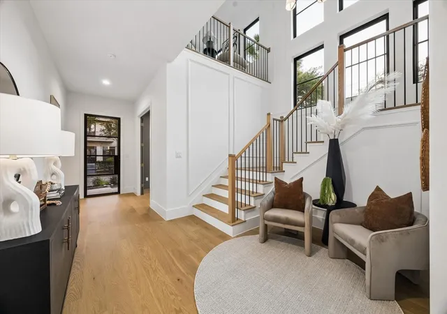 Photo 3 of Single family home for sale at 2250 Bartlett St, Houston, TX 77098 | MLS# 87179602 | Listing updated on 2026-09-14