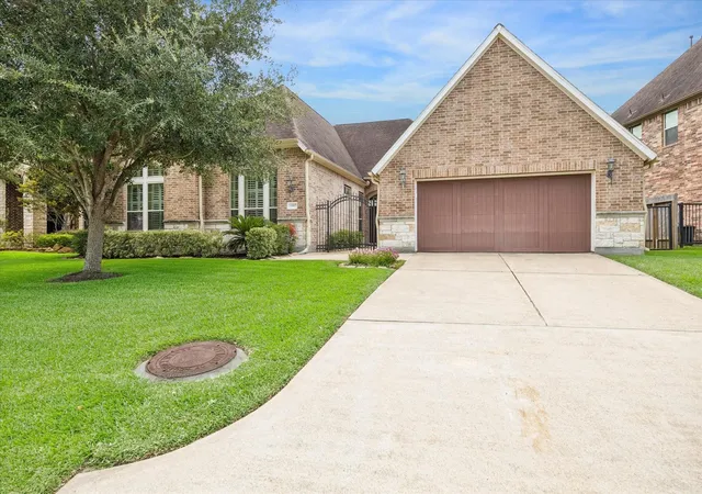 Photo 1 of Single family home for sale at 14407 Tivoli Dr, Houston, TX 77077 | MLS# 91271512 | Listing updated on 2026-09-11