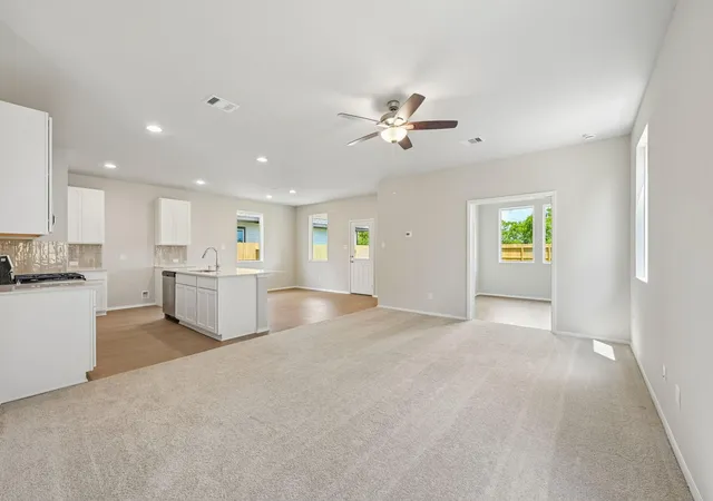 Photo 3 of Single family home for sale at 400 Hickory Hills Dr, Pattison, TX 77423 | MLS# 65745753 | Listing updated on 2026-09-17