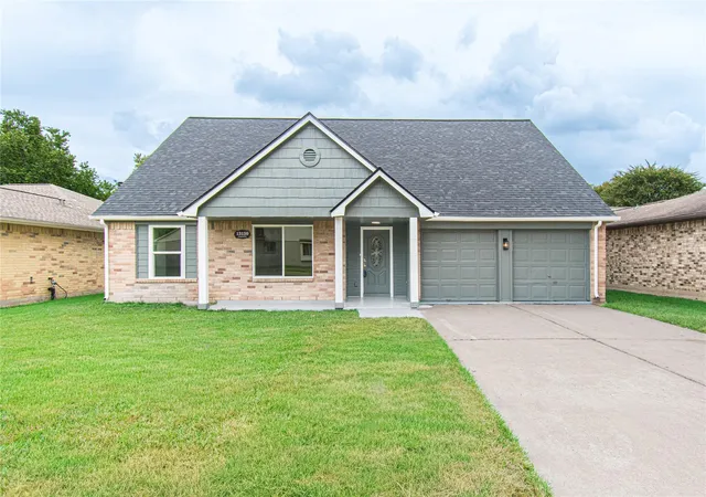 Photo 1 of Sale Pending at 13130 Kingsmill Dr, Sugar Land, TX 77478 | MLS# 25459404 | Listing updated on 2026-10-04