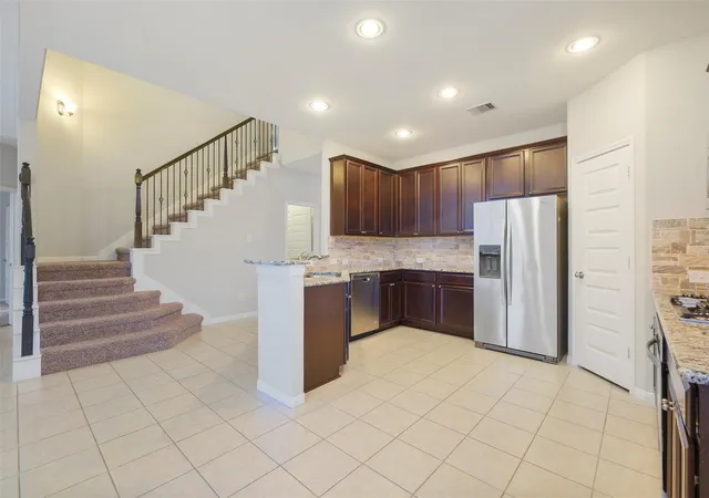 Photo 3 of Single family home for sale at 18319 Bridle Meadow Ln, Tomball, TX 77377 | MLS# 23469901 | Listing updated on 2026-09-24