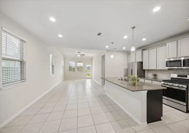 Photo 2 of Single family home for sale at 756 Lake Lacosta Dr, Katy, TX 77493 | MLS# 45774295 | Listing updated on 2026-09-09