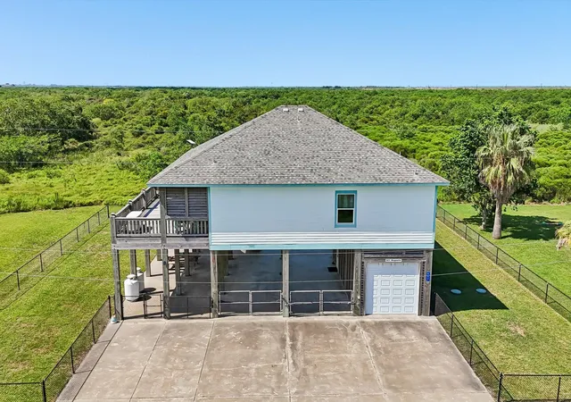 Single family home for sale at 927 Magnolia Ln, Port Bolivar, TX 77650 | MLS# 33620428 | Listing updated on 2026-10-08