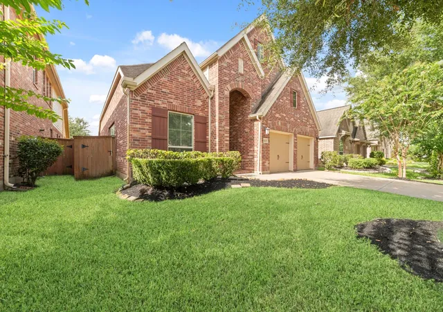 Photo 3 of Single family home for sale at 17623 Barrowfield Ln, Richmond, TX 77407 | MLS# 44623261 | Listing updated on 2026-09-20