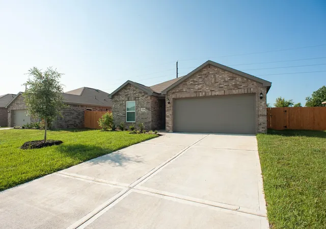 Photo 2 of Single family home for sale at 1214 Paradise Found Dr, Rosharon, TX 77583 | MLS# 63956106 | Listing updated on 2026-09-24