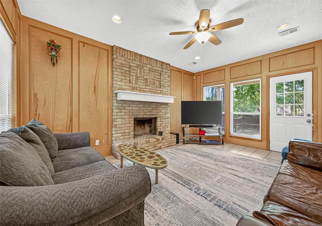 Photo 3 of Single family home for sale at 12340 Rollingwood Loop, Conroe, TX 77303 | MLS# 28969823 | Listing updated on 2026-10-09