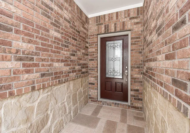 Photo 4 of Single family home for sale at 2819 Button Bush Dr, Richmond, TX 77469 | MLS# 13749402 | Listing updated on 2026-10-03