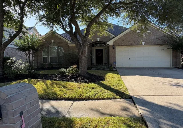 Photo 1 of Single family home for sale at 830 Cypresswood Bnd, Spring, TX 77373 | MLS# 44401368 | Listing updated on 2026-10-08