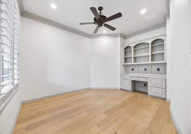 Photo 3 of Single family home for sale at 4806 Copper Manor Ct, Katy, TX 77494 | MLS# 70410774 | Listing updated on 2026-09-26