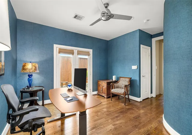 Photo 3 of Single family home for sale at 1110 Autrey St #A, Houston, TX 77006 | MLS# 67480228 | Listing updated on 2026-09-13