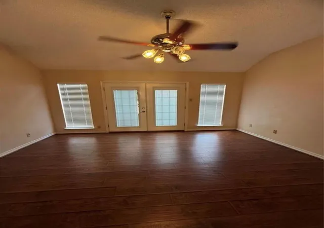 Photo 4 of Single family home for sale at 4027 Summit Valley Dr, Houston, TX 77082 | MLS# 78757410 | Listing updated on 2026-09-18