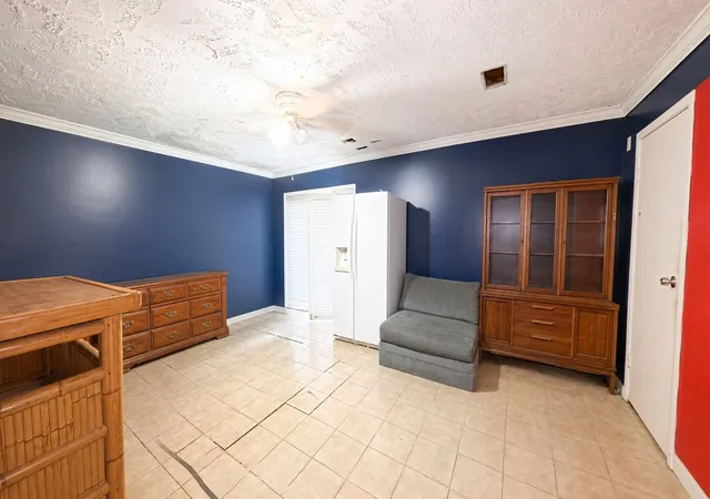 Photo 3 of Sale Pending at 13003 Wilde Glen Ln, Houston, TX 77072 | MLS# 31355590 | Listing updated on 2026-09-07