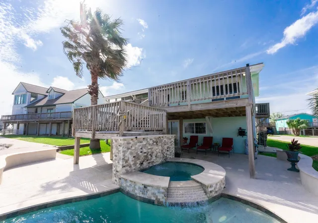 Photo 1 of Single family home for sale at 1417 8th Street, Dickinson, TX 77539 | MLS# 78835591 | Listing updated on 2026-09-18