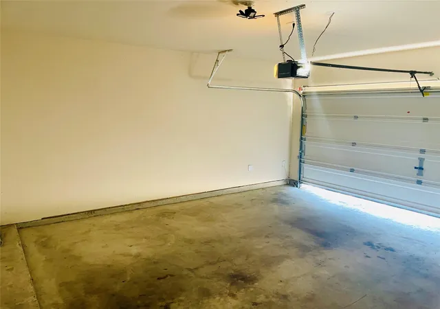 Photo 29 of Sale Pending at 335 American Black Bear Dr, Crosby, TX 77532 | MLS# 60800283 | Listing updated on 2026-10-06