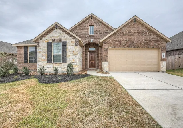 Photo 1 of Single family home for sale at 1530 Heartwood Dr, Conroe, TX 77384 | MLS# 86862988 | Listing updated on 2026-09-08