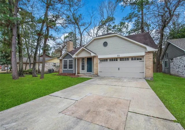 Photo 1 of Single family home for sale at 32 E Lance Leaf Rd, Spring, TX 77381 | MLS# 68134206 | Listing updated on 2026-09-27