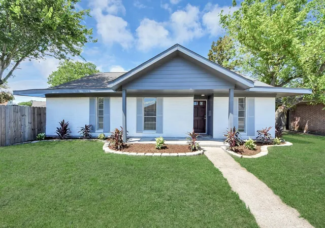 Photo 2 of Single family home for sale at 6301 Sioux Dr, Pasadena, TX 77503 | MLS# 8403898 | Listing updated on 2026-09-23
